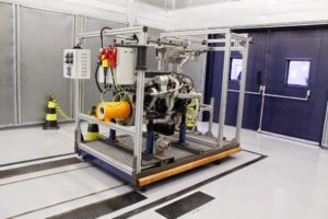 GLAUCO-DINIZ-DUARTE-Bosch-inaugura-laboratório-para-motores-diesel-300x200